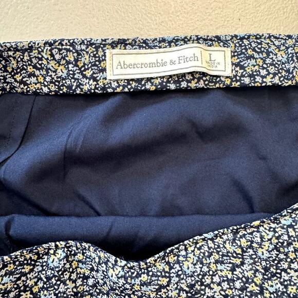 Abercrombie & Fitch Black Floral Mini Skirt - Picture 4 of 4